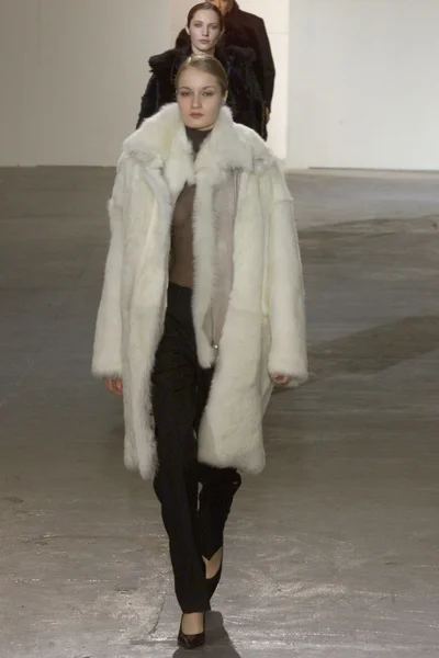 Look 90